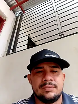 Snapshot of yeffito1 chatting on March 14, 2026, 2:44 pm yeffito1 online show from March 14, 2026, 2:44 pm