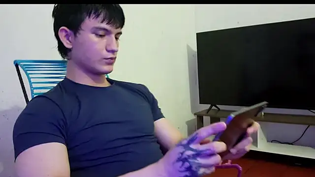 ErickWalton online show from December 2, 2025, 5:35 am