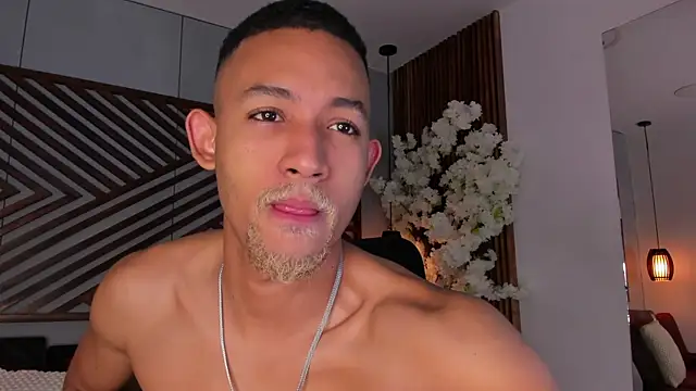 B Wild online show from November 28, 2025, 3:42 am