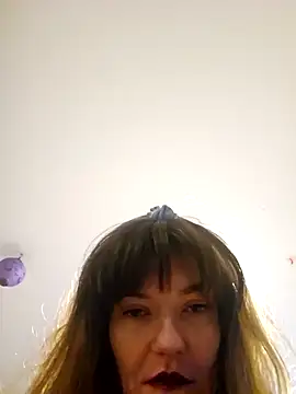 Blossom94 online show from November 5, 2025, 5:24 pm