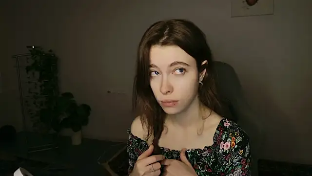 Yoka paradoXXX online show from November 18, 2025, 5:12 am