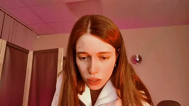 Snapshot of Yoka_paradoXXX chatting on April 29, 2026, 5:30 pm Yoka paradoXXX online show from April 29, 2026, 5:30 pm
