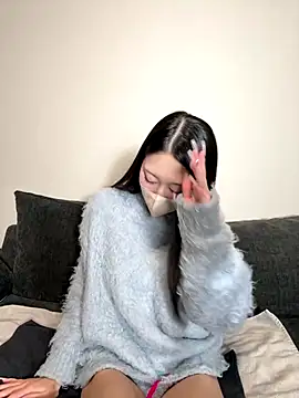 Snapshot of sirochan_ chatting on December 5, 2025, 2:14 pm sirochan online show from December 5, 2025, 2:14 pm