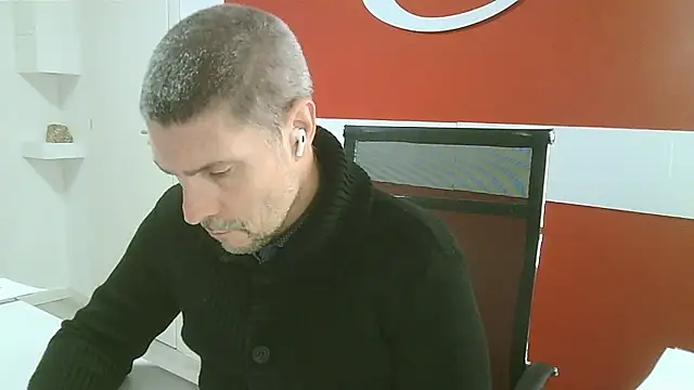 max79ve31 online show from January 7, 2026, 11:34 am