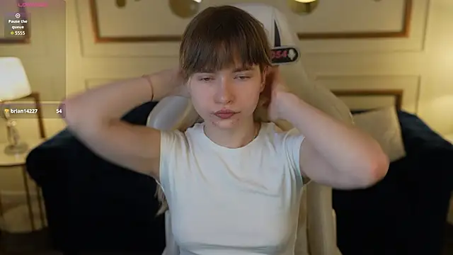 Snapshot of Ava_kiss054 chatting on February 7, 2026, 3:38 pm Ava kiss054 online show from February 7, 2026, 3:38 pm