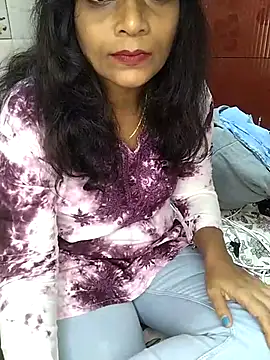 Snapshot of Marathi_rani2 chatting on September 10, 2025, 6:24 am Marathi rani2 online show from September 10, 2025, 6:24 am