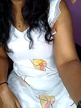 Snapshot of Marathi_rani2 chatting on September 14, 2025, 8:13 am Marathi rani2 online show from September 14, 2025, 8:13 am
