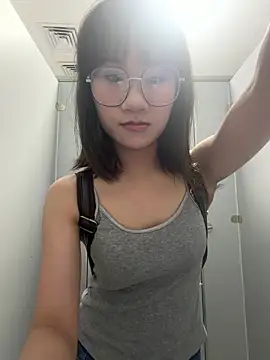 Snapshot of wemroudeyu chatting on April 10, 2026, 2:00 pm wemroudeyu online show from April 10, 2026, 2:00 pm