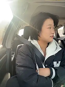 Fengbaby-555 online show from November 28, 2025, 2:36 am