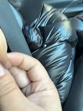 Fengbaby-555 online show from December 14, 2025, 4:51 am