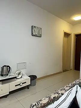 Snapshot of Fengbaby-555 chatting on December 21, 2025, 12:56 pm Fengbaby-555 online show from December 21, 2025, 12:56 pm