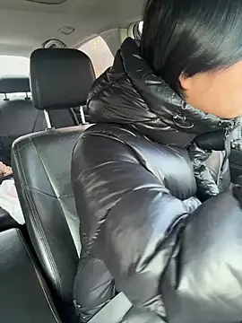 Snapshot of Fengbaby-555 chatting on February 3, 2026, 12:42 am Fengbaby-555 online show from February 3, 2026, 12:42 am