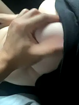 Newpussy at strip online show from November 4, 2025, 4:11 am