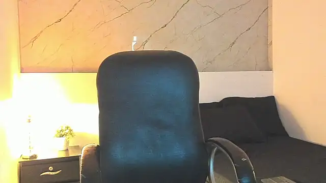 Snapshot of johan_miller0 chatting on November 15, 2025, 1:36 am johan miller0 online show from November 15, 2025, 1:36 am