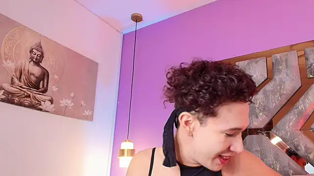 Snapshot of Electra_Gosselin chatting on October 21, 2025, 11:55 am Electra Gosselin online show from October 21, 2025, 11:55 am