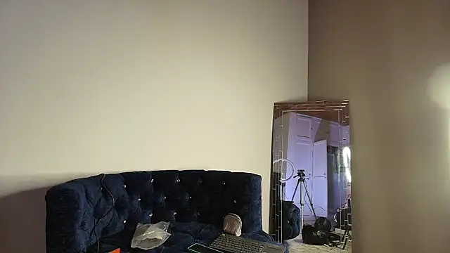 Snapshot of Electra_Gosselin chatting on November 8, 2025, 3:29 am Electra Gosselin online show from November 8, 2025, 3:29 am