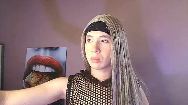 Snapshot of Electra_Gosselin chatting on December 13, 2025, 10:26 pm Electra Gosselin online show from December 13, 2025, 10:26 pm