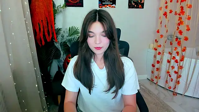 DivineAmour online show from October 16, 2025, 12:28 pm