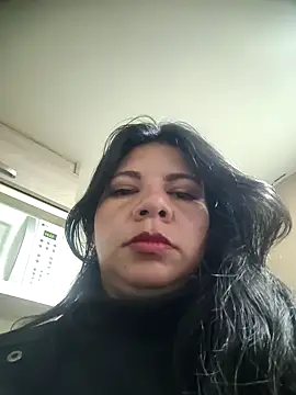 Snapshot of kinky_momm chatting on January 9, 2026, 2:20 pm kinky momm online show from January 9, 2026, 2:20 pm