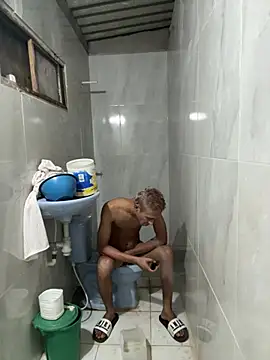 Snapshot of Boy_hot- chatting on February 28, 2026, 11:06 pm Boy hot- online show from February 28, 2026, 11:06 pm