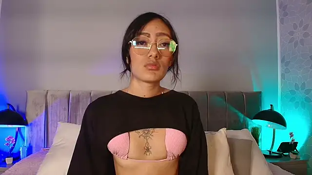 Ameliaa Moon  online show from October 8, 2025, 12:03 pm