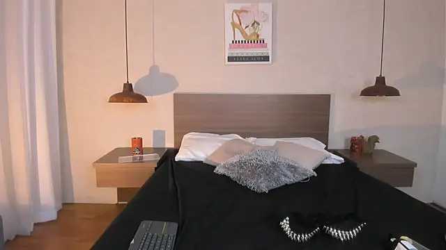 Katyrousee online show from January 7, 2026, 7:16 pm