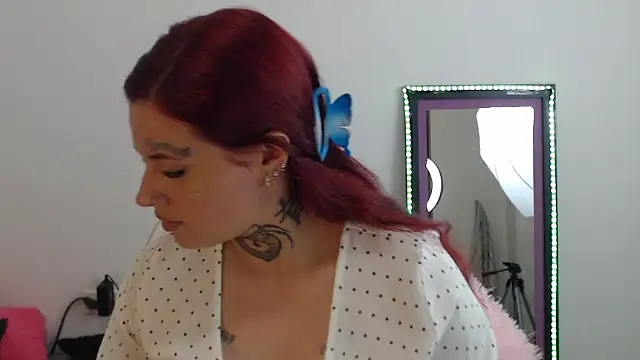 Snapshot of Maddy_Vicius19 chatting on September 24, 2025, 8:01 pm Maddy Vicius19 online show from September 24, 2025, 8:01 pm