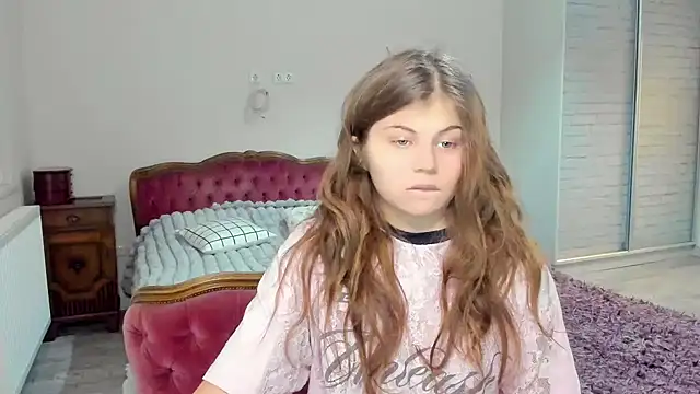 Lilly Jess online show from November 24, 2025, 10:20 pm