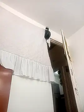 Snapshot of kittymutant99 chatting on October 29, 2025, 6:20 pm kittymutant99 online show from October 29, 2025, 6:20 pm