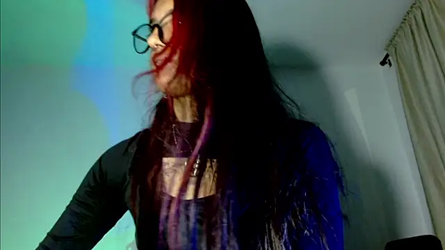 Snapshot of carolinerue chatting on February 8, 2026, 9:23 am carolinerue online show from February 8, 2026, 9:23 am