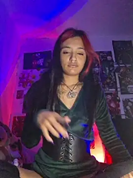 Snapshot of carolinerue chatting on February 13, 2026, 10:55 am carolinerue online show from February 13, 2026, 10:55 am