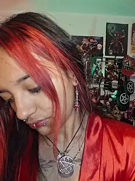 Snapshot of carolinerue chatting on February 16, 2026, 1:18 pm carolinerue online show from February 16, 2026, 1:18 pm