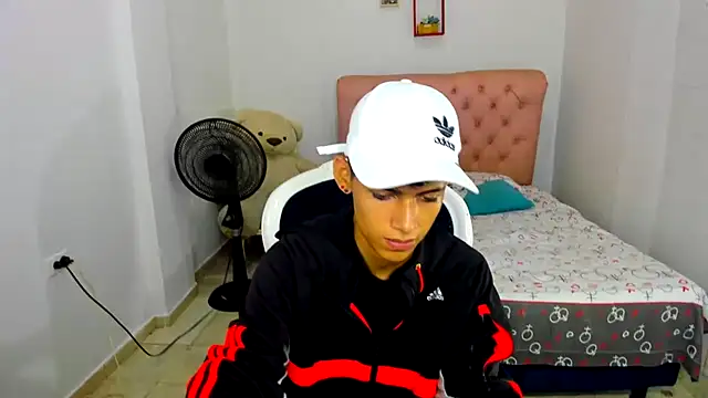 Snapshot of asbeell_grigory chatting on September 17, 2025, 8:10 pm asbeell grigory online show from September 17, 2025, 8:10 pm