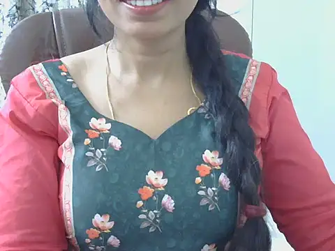 Snapshot of MISS_SOMIYA chatting on March 5, 2026, 6:37 pm MISS SOMIYA online show from March 5, 2026, 6:37 pm
