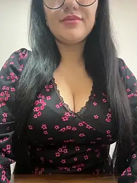 Molly-molly- online show from November 1, 2025, 6:26 am