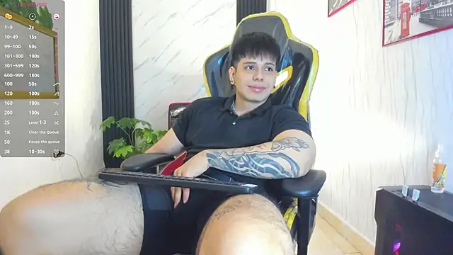 Snapshot of xKevyn chatting on November 19, 2025, 12:38 pm xKevyn online show from November 19, 2025, 12:38 pm