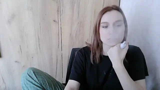 Snapshot of RegitGirlss chatting on November 1, 2025, 12:07 pm RegitGirlss online show from November 1, 2025, 12:07 pm