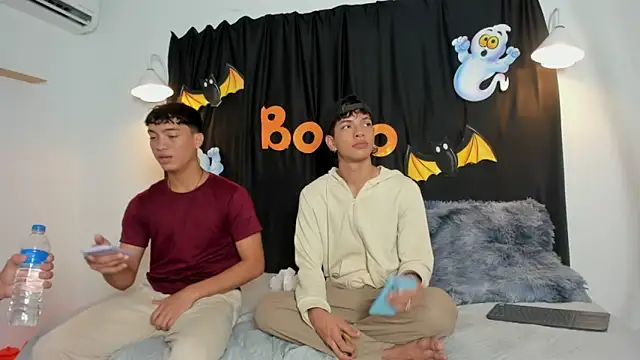 maicol cum23 online show from October 22, 2025, 5:56 pm