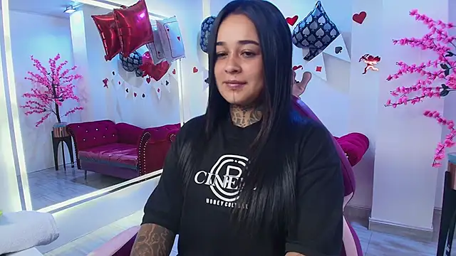 Black roseee online show from February 18, 2026, 3:24 am