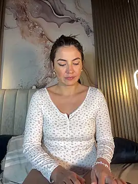 Snapshot of Dakota_Evanns chatting on November 11, 2025, 8:31 pm Dakota Evanns online show from November 11, 2025, 8:31 pm