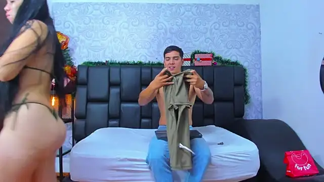 Sarahwalkerr online show from November 27, 2025, 4:53 pm