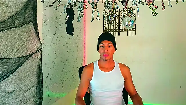 Snapshot of lorian_vikel chatting on October 4, 2025, 9:24 pm lorian vikel online show from October 4, 2025, 9:24 pm