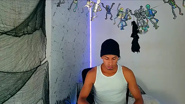 Snapshot of lorian_vikel chatting on October 8, 2025, 10:29 pm lorian vikel online show from October 8, 2025, 10:29 pm