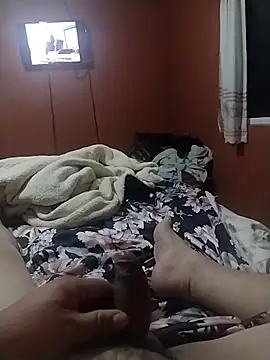 Snapshot of Santiagoqro85 chatting on October 17, 2025, 4:04 am Santiagoqro85 online show from October 17, 2025, 4:04 am