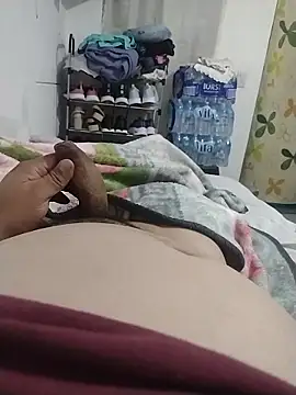 Snapshot of Santiagoqro85 chatting on January 13, 2026, 4:29 am Santiagoqro85 online show from January 13, 2026, 4:29 am