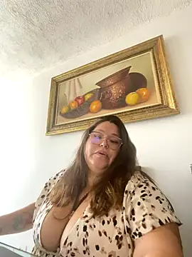 Snapshot of BigBoss_Paris69 chatting on September 16, 2025, 4:19 pm BigBoss Paris69 online show from September 16, 2025, 4:19 pm