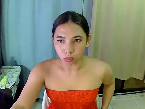 Snapshot of Chen_Lavin chatting on November 1, 2025, 5:37 pm Chen Lavin online show from November 1, 2025, 5:37 pm