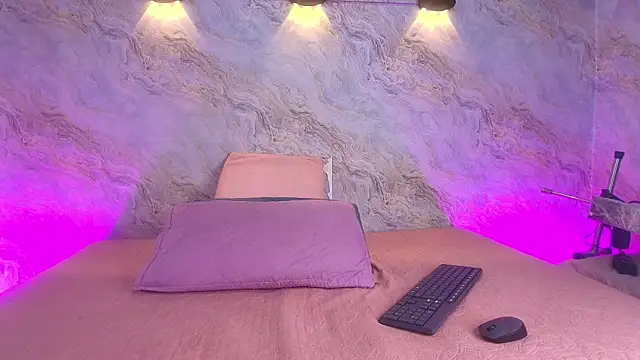 abbyrouss  online show from November 1, 2025, 3:08 am