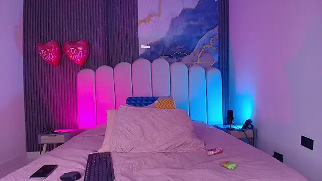 Snapshot of abbyrouss_ chatting on February 18, 2026, 3:02 am abbyrouss online show from February 18, 2026, 3:02 am