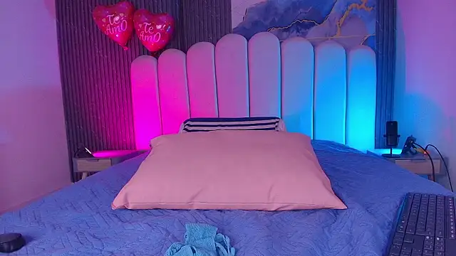 Snapshot of abbyrouss_ chatting on February 24, 2026, 3:04 am abbyrouss online show from February 24, 2026, 3:04 am